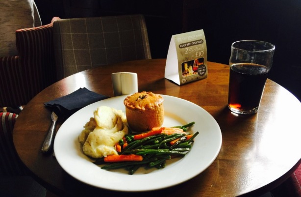 Kings Arms Hotel and Restaurant餐厅图片