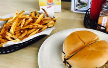 Ron's Hamburgers & Chili餐厅图片
