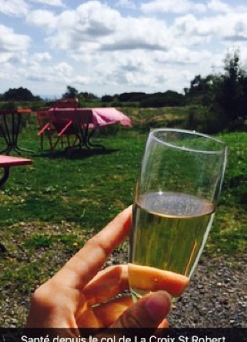 Le buron de la Croix Saint Robert