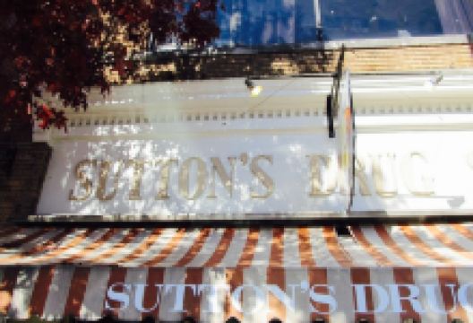 Sutton's Drug Store购物图片