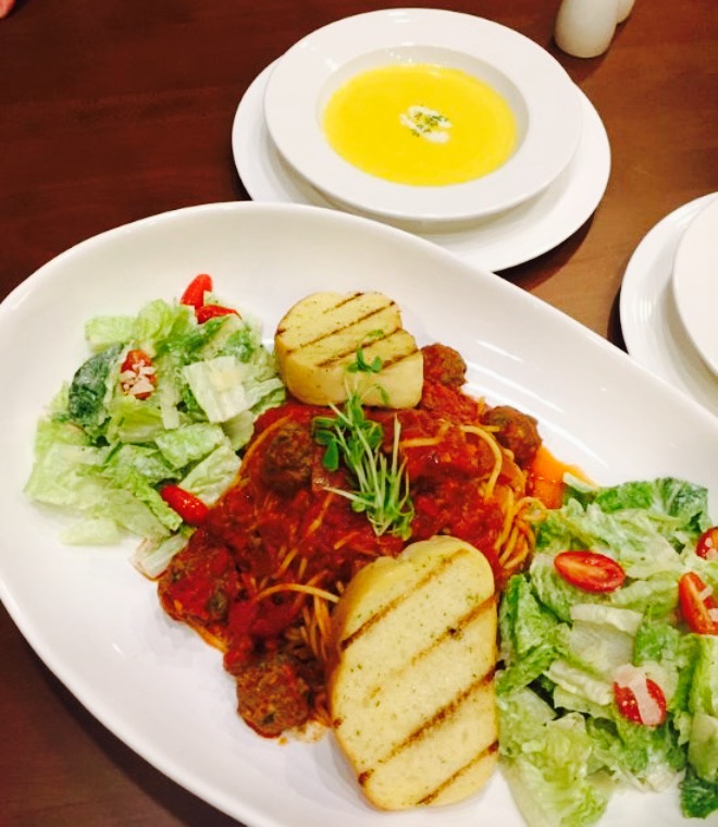 The Willow Grill & Bar