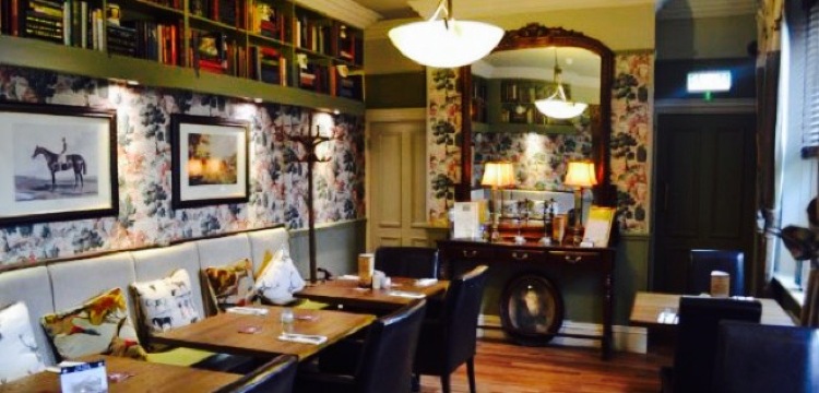 The Three Horseshoes