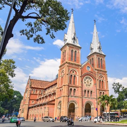 越南河内+下龙湾+岘港+会安+顺化+胡志明市15日14晚私家团