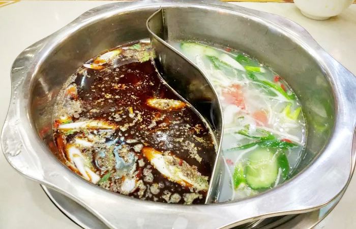 袁记串串香(泉水轻轨站店)