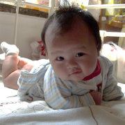 阳光在寂寞中跳跃