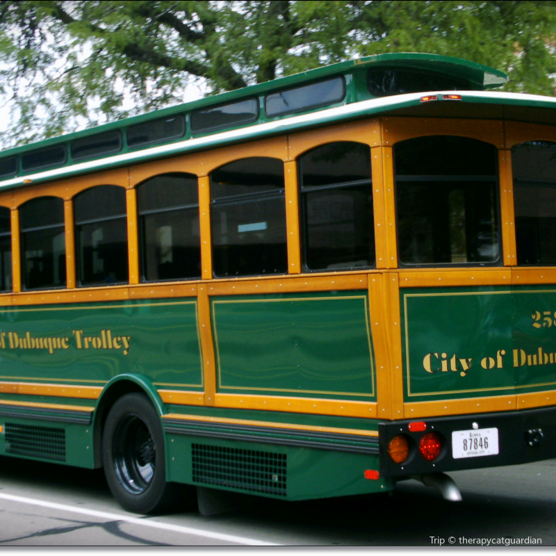 Dubuque Trolley Travel Guidebook Must Visit Attractions In