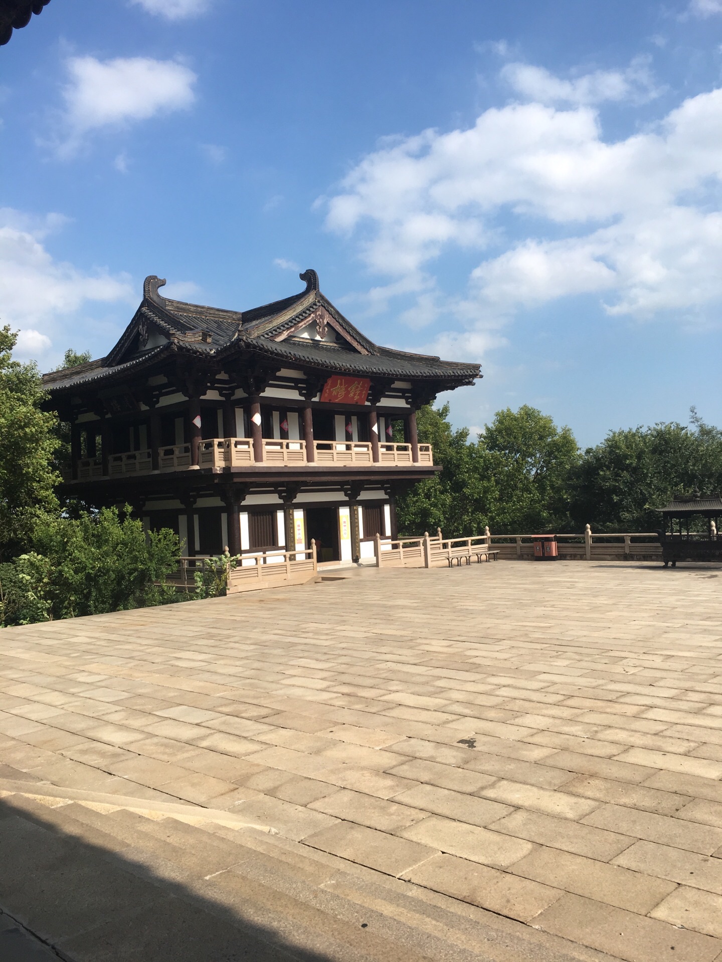 钟楼(大明寺内)