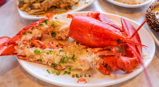 Linjie Xiangwei Seafood Restaurant
