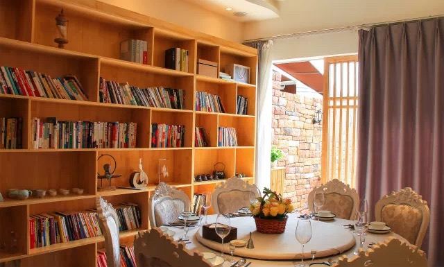 Gallery 2