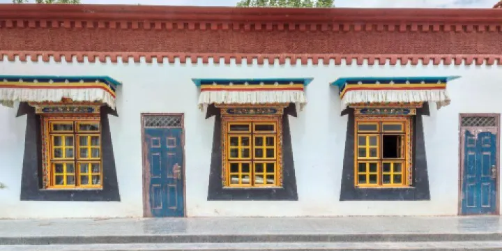 都蘭縣香日德班禪寺