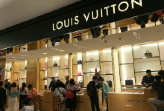 路易威登（伦敦希思罗国际机场5号航站楼安检口后店）购物图片