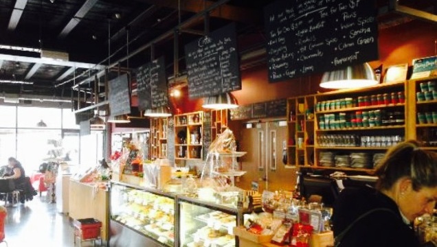 The Somerset Grocer Cafe and Bar