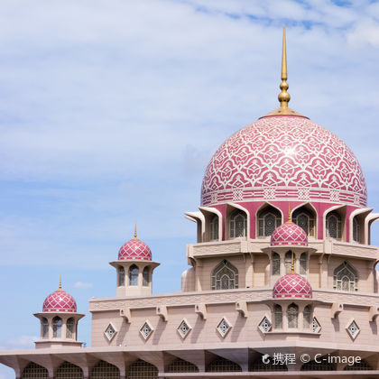 吉隆坡粉红清真寺+云天缆车+黑风洞+云顶高原度假区一日游