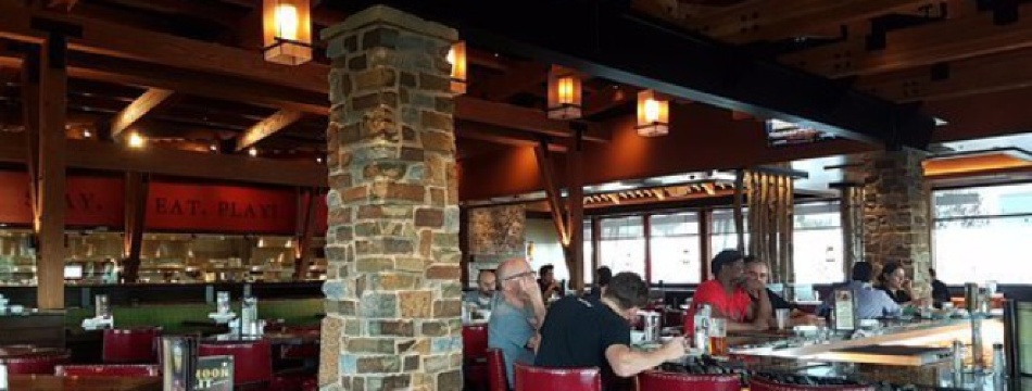 Lazy Dog Restaurant & Bar