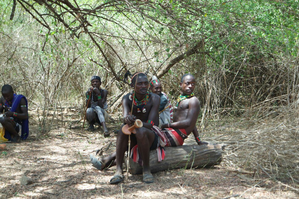 走进非洲-埃塞俄比亚南部跳牛成年礼经历