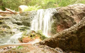1-Day Anqing Tour: The Magnificence of Jushi Mountain, the Beauty of Dalongshan Wulong Creek