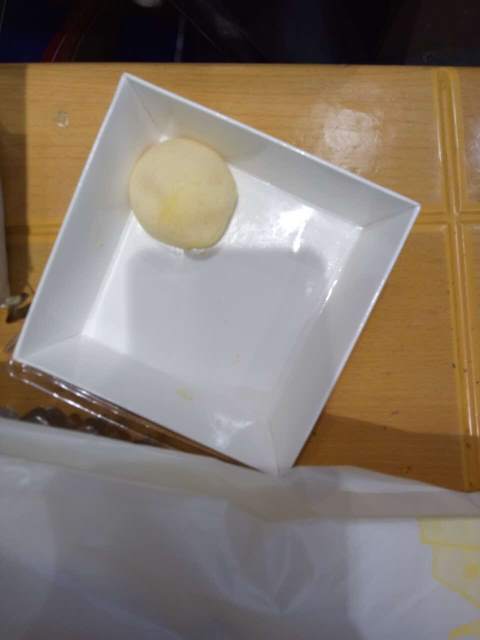 绿姿鲜奶烘焙(溪口店)