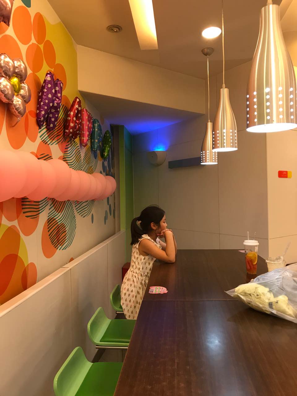 德克士(欢乐买店)餐厅图片