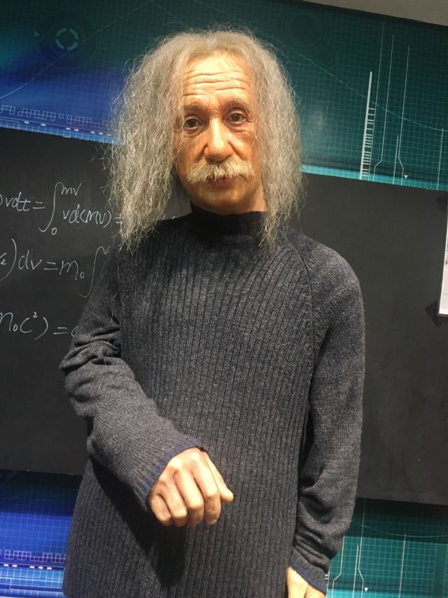 구랑위 유명인 밀랍 박물관