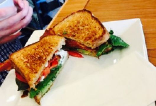The Rustic Bluebird美食图片