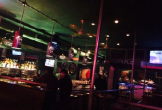 Combine Brothers Bar & Grille美食图片