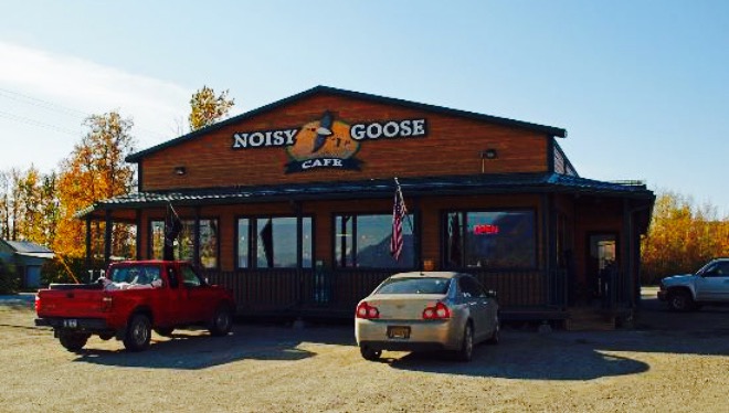 Noisy Goose Cafe