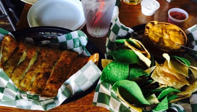 Nuthouse Sports Grill餐厅图片