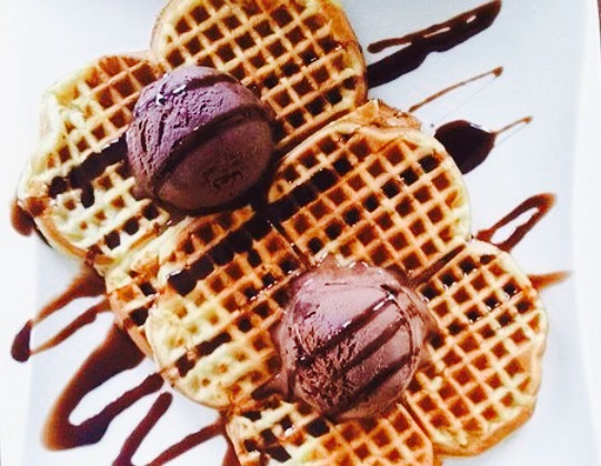 Three Crowns Bistro and Bar餐厅图片