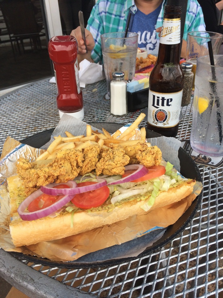 Sharky's Waterfront Grill餐厅图片