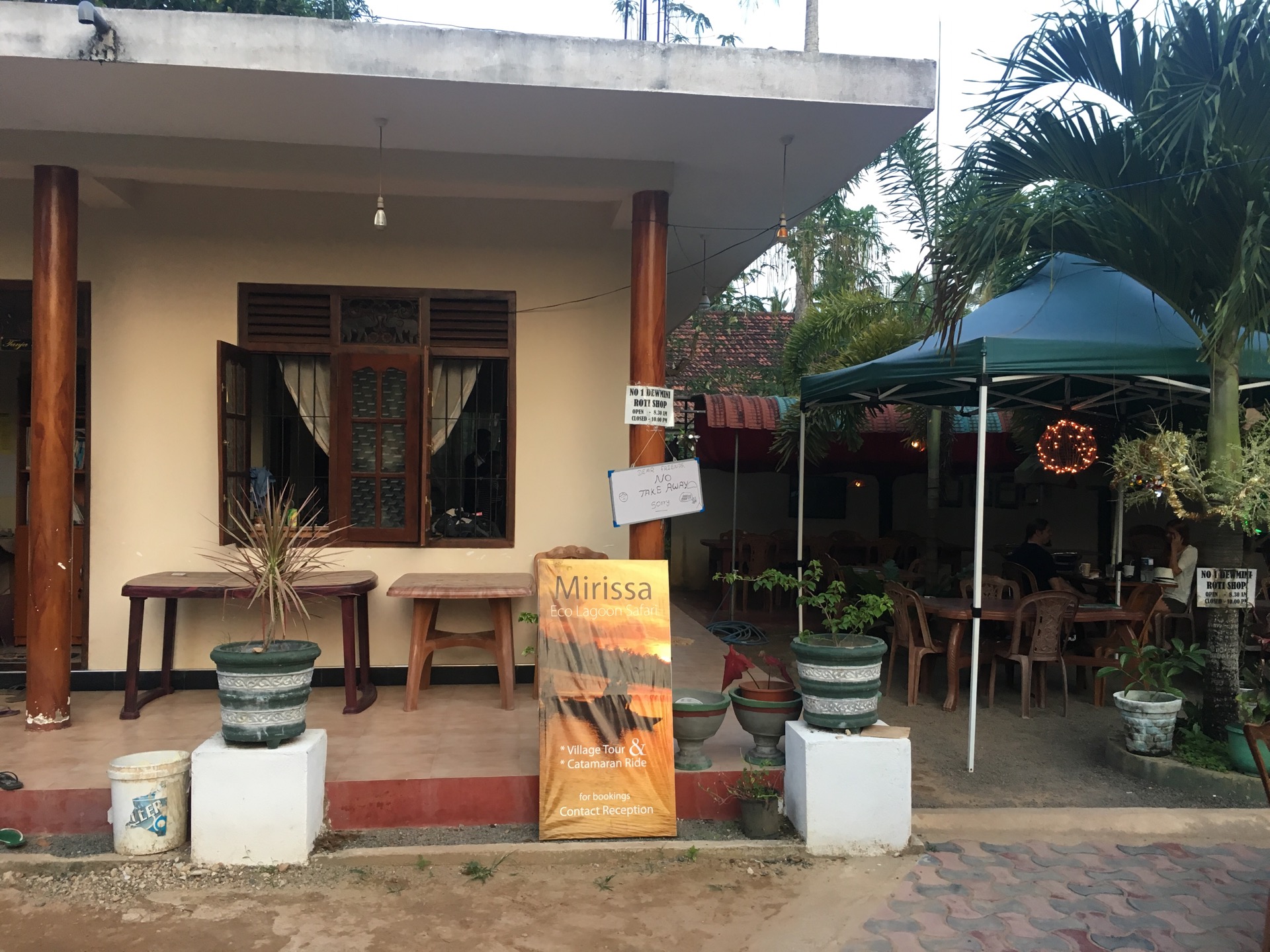 Dewmini Roti Shop餐厅图片