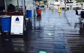 Noosa Harbour Fish Market