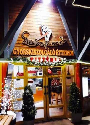 Golyafeszek Etterem es Pizzeria