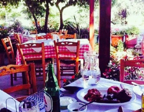 Taverna Neratzoula餐厅图片