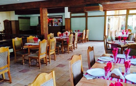 Popas Turistic Bucovina Sucevita Restaurant