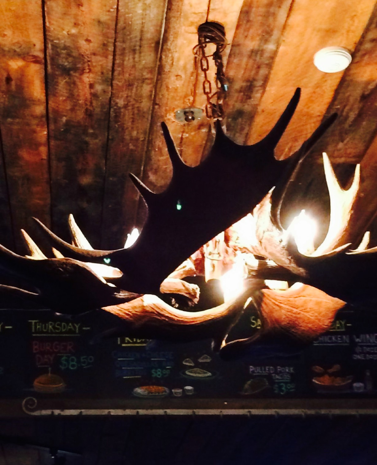 Rimrocks Mtn. Tavern