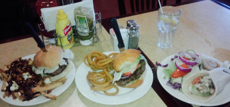 Wrigley's Sports Bar & Lounge