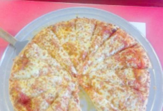 Fox's Pizza Den美食图片