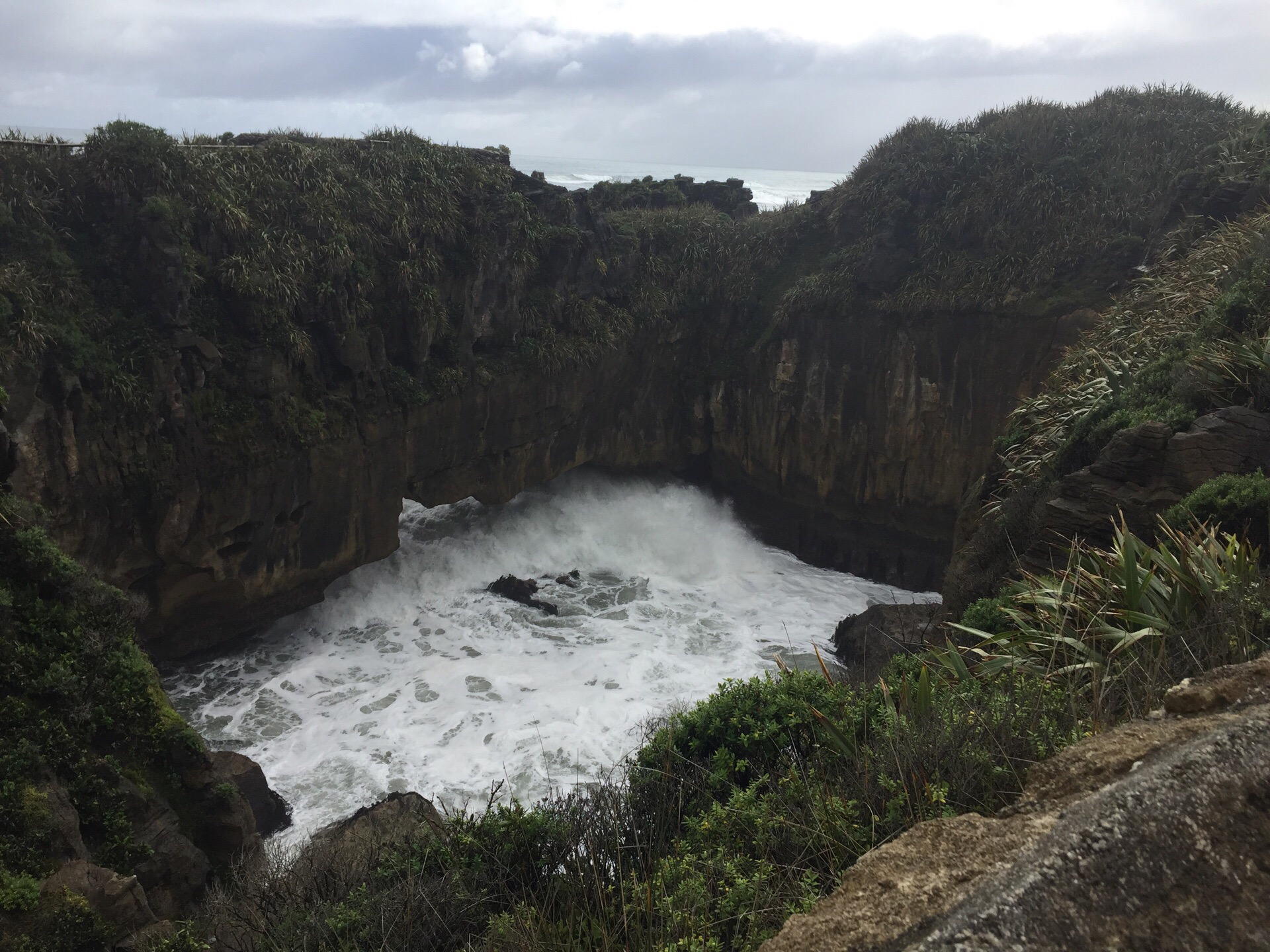 新西兰普纳凯基千层饼岩