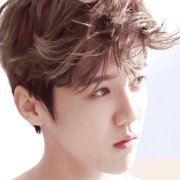 骑着摩托逛街的蜗牛