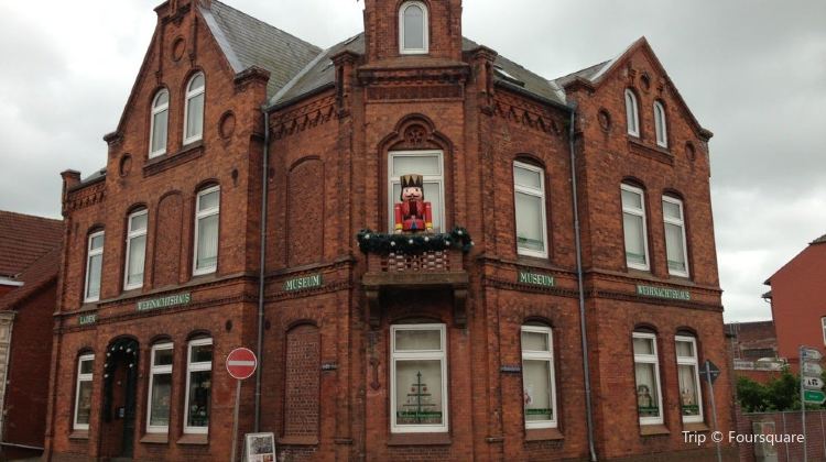 Weihnachtshaus Travel Guidebook Must Visit Attractions In Husum