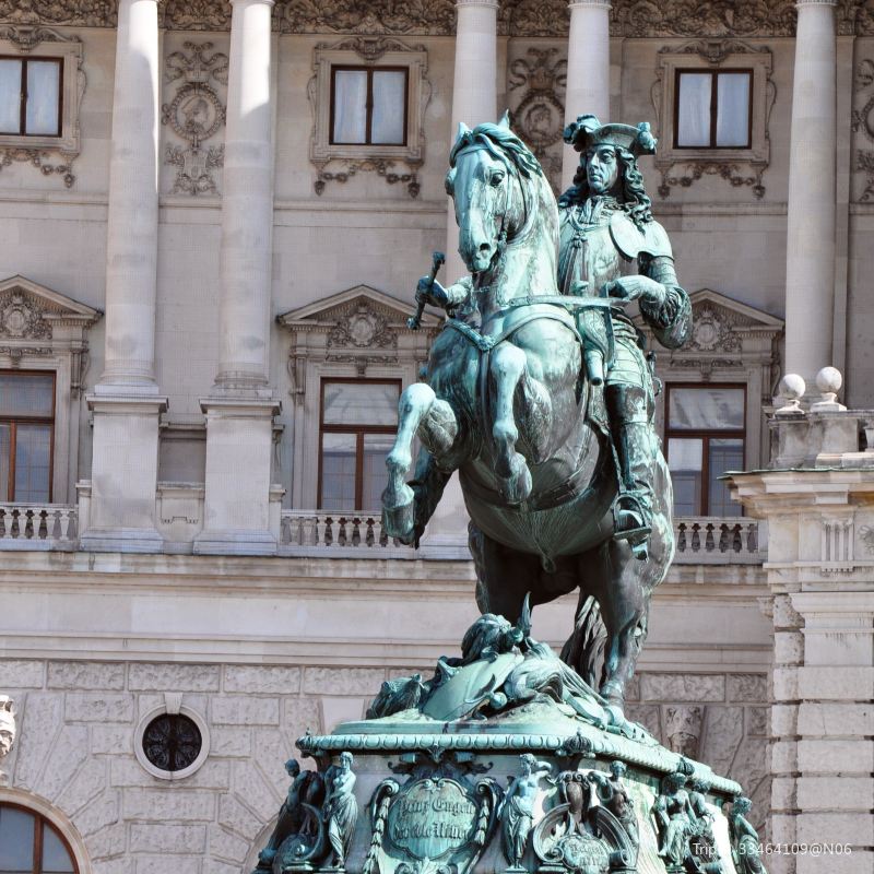 Mozart Statue Travel Guidebook Must Visit Attractions In Vienna