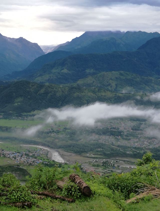 魚尾峰