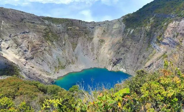 Irazú Volcano