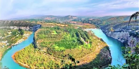 天然太極圖景區