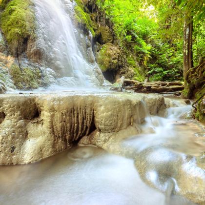 粘粘瀑布半日+可搭配多地景点