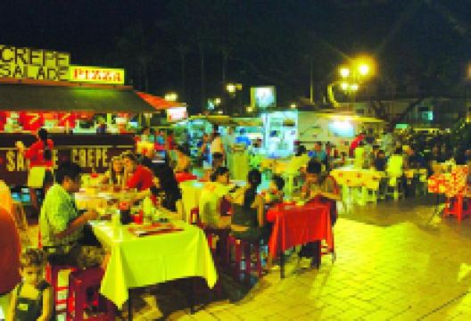 Tarahoi广场景点图片