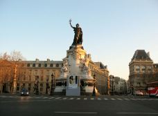 共和国广场-巴黎-乖小咪