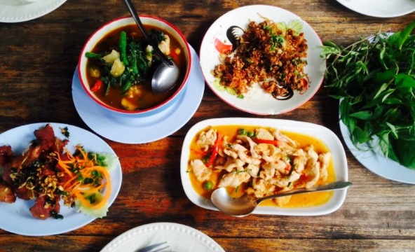 Lab Gai Ban Hong-Branch 3餐厅图片