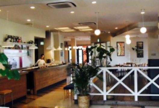 Little White Flower美食图片