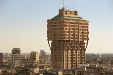 维拉斯加塔-米兰-doris圈圈